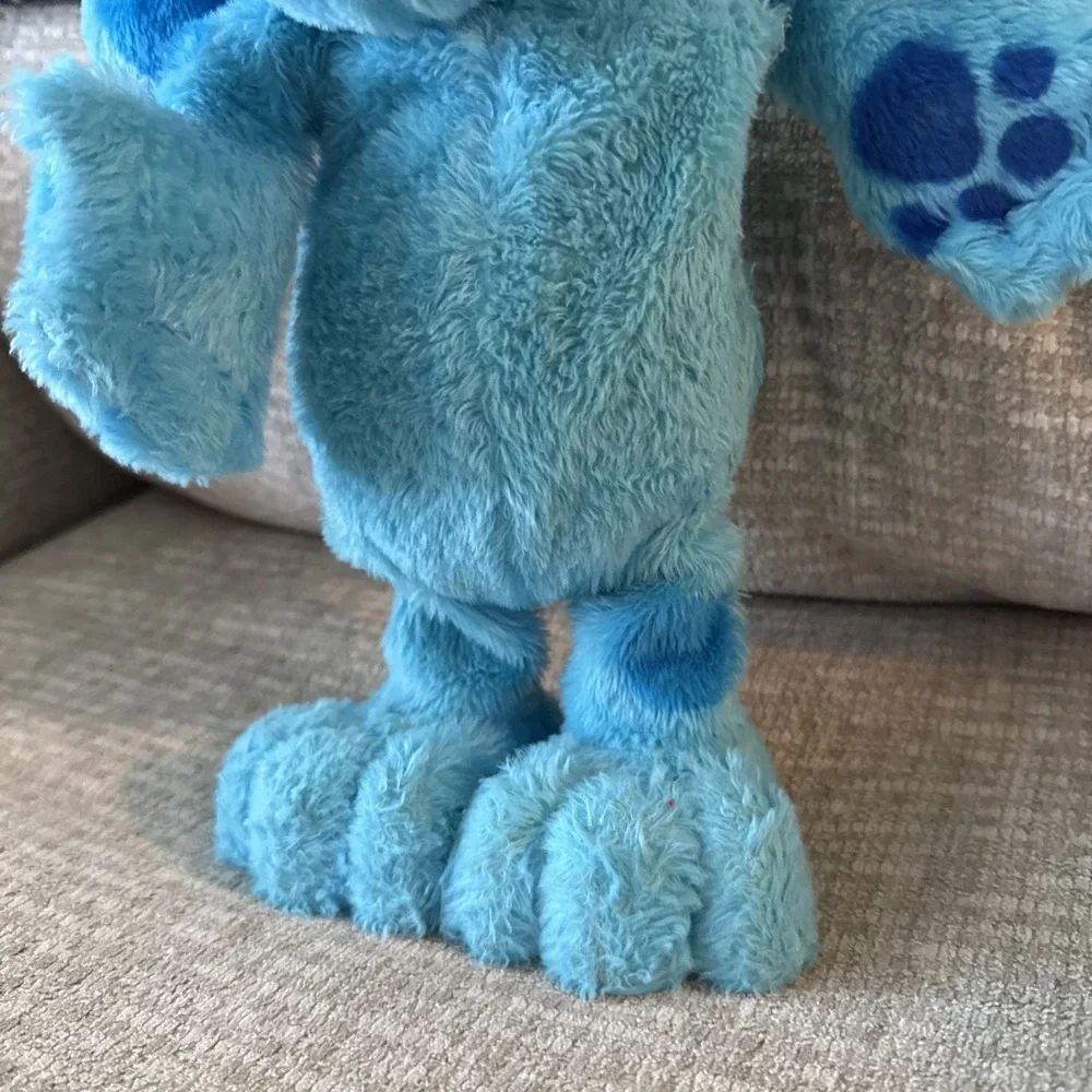 BLUE'S CLUES  2003 FISHER-PRICE C3048 Plush SING & BOOGIE BLUE Talks MUSIC Dance